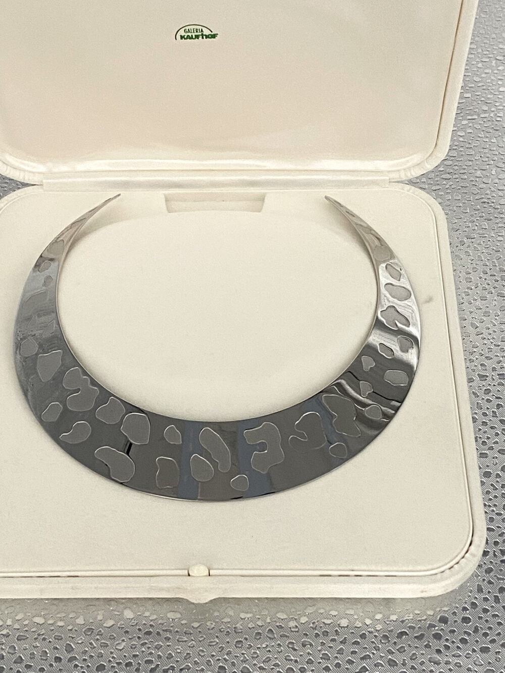 SWATCH Necklace Silver Tone Spots Modernist